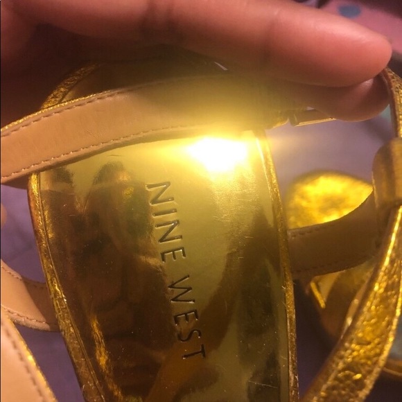 Heels - Picture 2 of 2